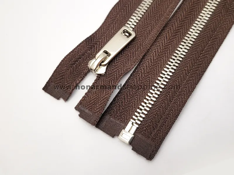 زیپ کاپشنی فلزی رنگ قهوه ای دندانه نیکل (طول 70 سانت)