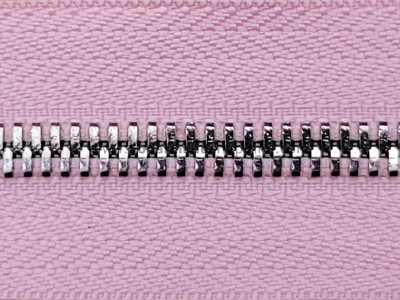 زیپ دوطرفه فلزی سایز 5 رنگ صورتی روشن دندانه نیکل (1 متری)