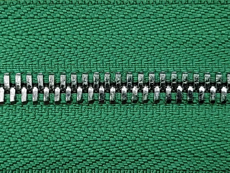 زیپ دوطرفه فلزی سایز 5 رنگ سبز دندانه نیکل (1 متری)