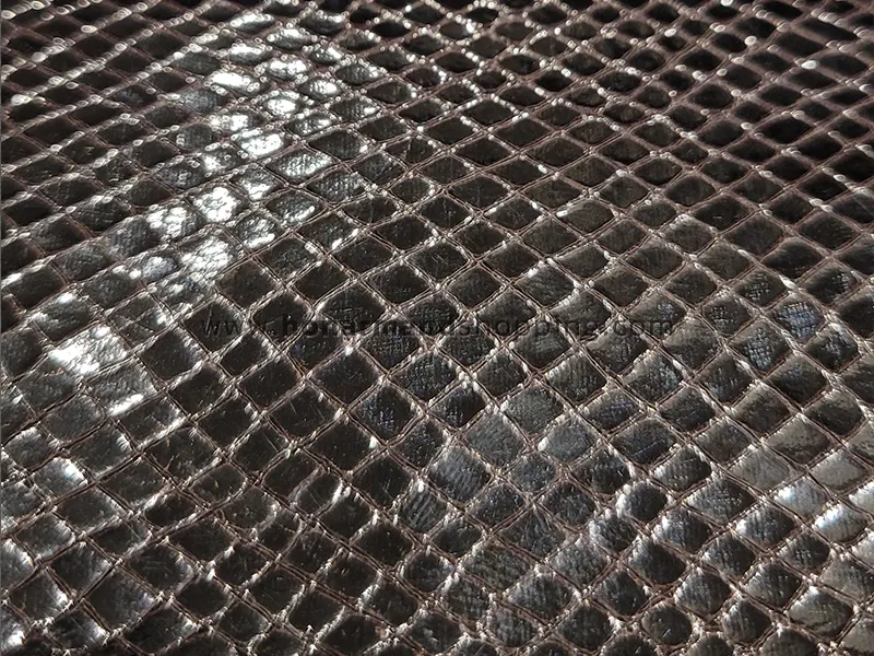 چرم مصنوعی ایتالیایی ورنی رنگ مشکی ابعاد 100x150 سانت