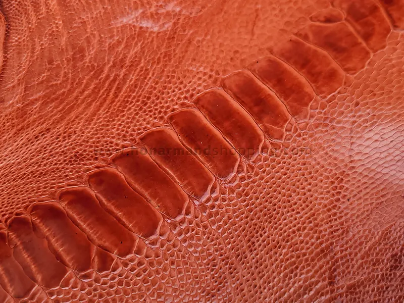 چرم ساق پای شترمرغ رنگ آجری