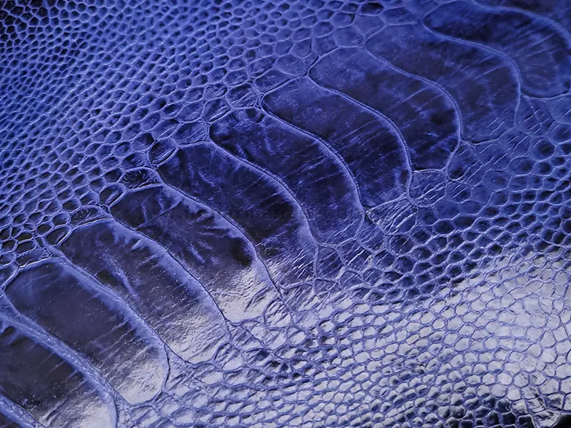 چرم ساق پای شترمرغ رنگ سرمه ای