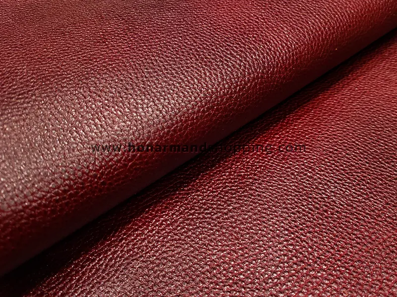 چرم طبیعی گاوی طرح فلوتر رنگ زرشکی