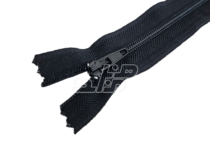زیپ پلاستیکی 20 سانتی رنگ مشکی