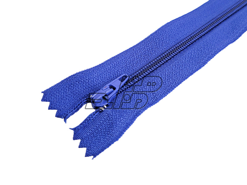 زیپ پلاستیکی 20 سانتی رنگ آبی