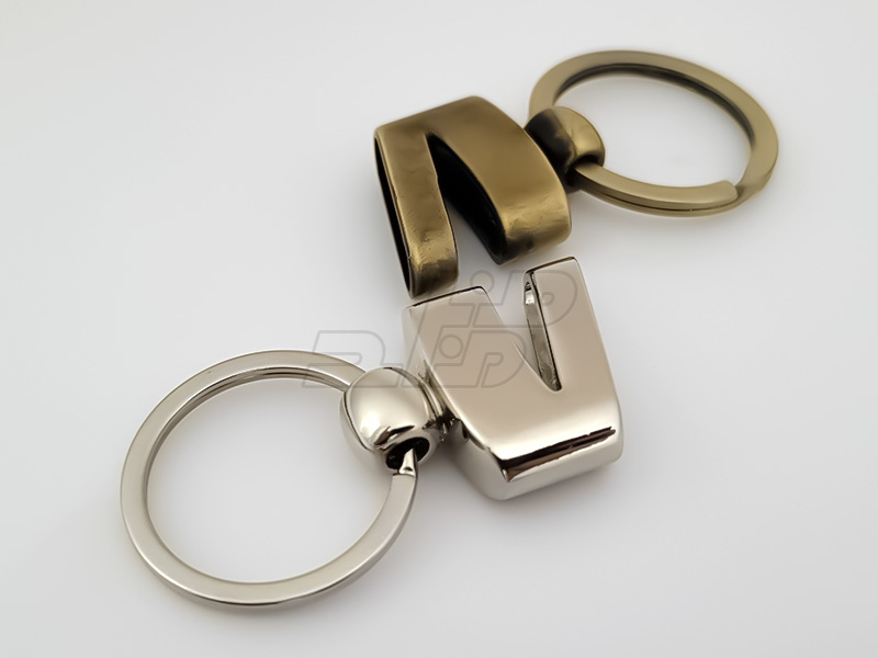 جاسوئیچی لبخند ایرانی (با حلقه)