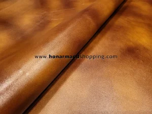 چرم طبیعی گاوی طرح ابر و بادی رنگ عسلی