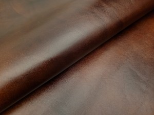 چرم طبیعی گاوی طرح ابر و بادی رنگ قهوه ای