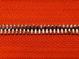 زیپ دوطرفه فلزی سایز 5 رنگ نارنجی دندانه نیکل (1 متری)