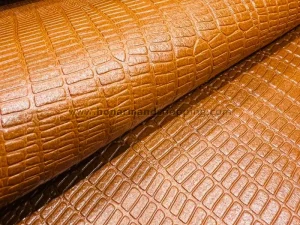 چرم طبیعی گاوی طرح لیزارد رنگ عسلی