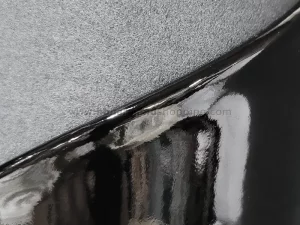 چرم مصنوعی ورنی طرح ساده رنگ مشکی ابعاد 100x140 سانت