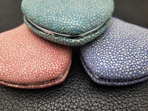 آینه جیبی تاشو طرح قلبی روکش چرم طبیعی