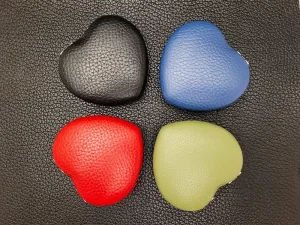 آینه جیبی تاشو طرح قلبی روکش چرم طبیعی