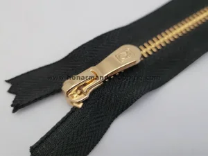 زیپ دندانه فلزی 20 سانتی رنگ مشکی دندانه لایت