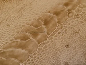 چرم ساق پای شترمرغ رنگ نسکافه ای