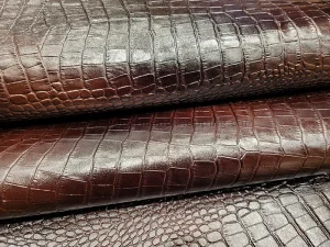 چرم گاوی طرح روکو رنگ قهوه ای