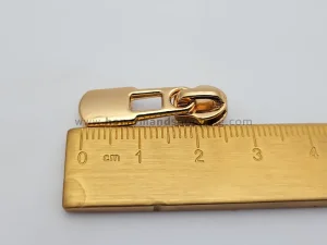 سرزیپ شماره 3 مناسب زیپ دندانه پلاستیکی رنگ لایت