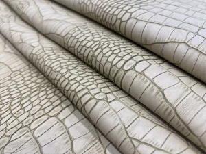 چرم مصنوعی طرح روکو رنگ نسکافه ای (ابعاد 100x140 سانت)