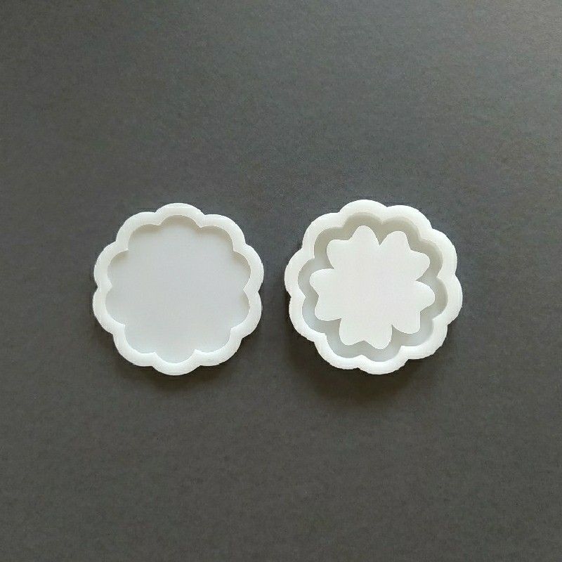 قالب سیلیکونی رزین مدل آکواریومی طرح گل پنج پر