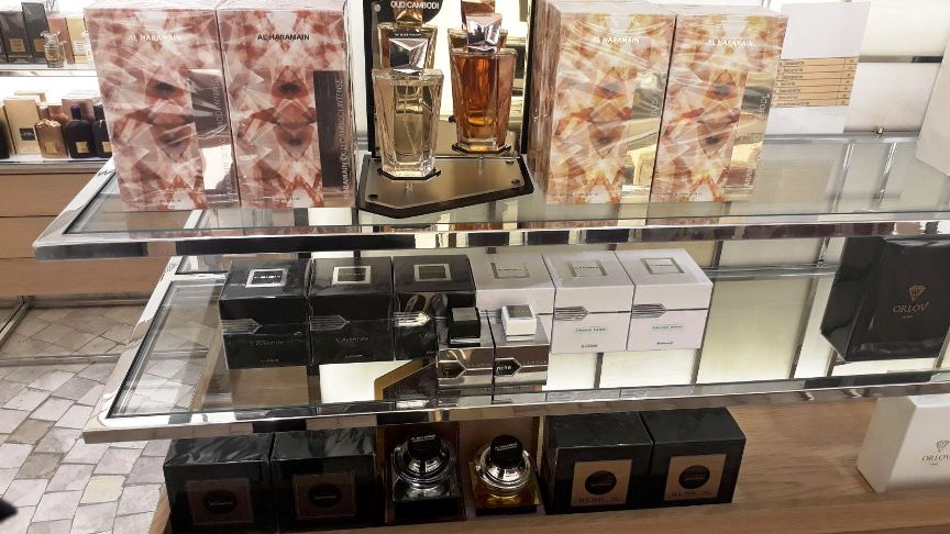 2 نکته برای جلوگیری از خرید عطرهای تقلبی