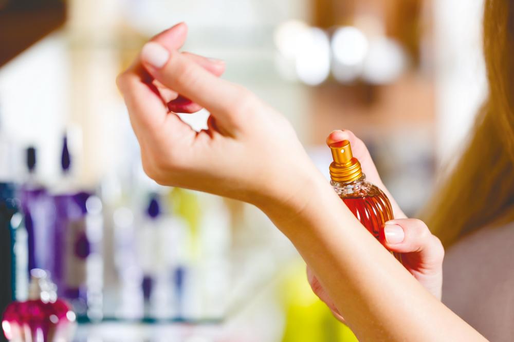 معرفی عطر دختر کش