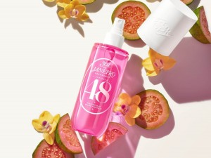 عطر بیکینی: راز احساس تازگی و اعتماد به نفس در ناحیه حساس