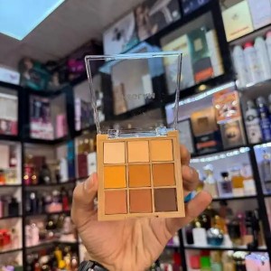 پالت سایه 9 رنگ مربعی شیگلم رنگ (Nomadic) – SHEGLAM