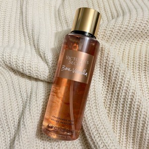 بادی اسپلش بیر وانیلا ویکتوریا سکرت اورجینال ۲۵۰ میلی لیتر - Victoria's Secret Body Splash Bare Vanilla 250ml