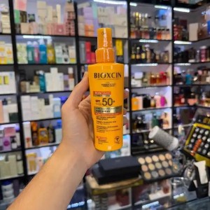اسپری ضدآفتاب بیوکسین BIOXCIN SPF50