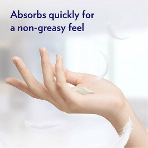 لوسیون بدن وازلین رایحه شیر عسل Dry Skin Repair حجم 400ml