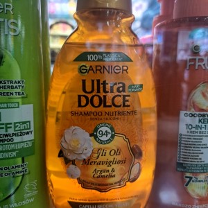 شامپو سر الترا دولک گارنیر فرانسوی حجم 300میل رایحه ی روغن آرگان و کامِلیا