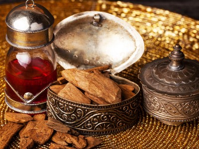 فوق العاده گران، اما اعتیاد آور. عود داره دنياي عطر رو تغيير ميده - ميدوني چرا؟