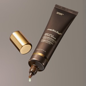 سرم ضد چروک رتینول مدی کیوب Deep Vita A حجم 30 میلی لیتر