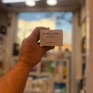 کرم آبرسان صورت حلزون و پپتاید جومیسو - Jumiso Snail Mucin 88 + Peptide Facial Cream