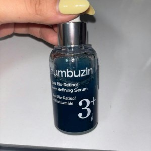سرم تصفیه کننده منافذ با بیو-رتینول آبی شماره ۳ نامبوزین - Numbuzin No.3 Blue Bio-Retinol Pore Refining Serum