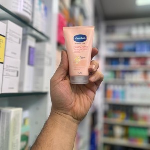 کرم دست و ناخن تیوپی حاوی کراتین وازلین - Vaseline Healthy Hands Stronger Nails Whit Keratin