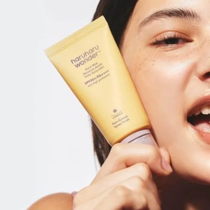 ضد آفتاب روزانه مخملی برنج سیاه هارو هارو واندر SPF50+ PA++++