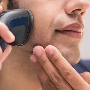 ریش‌تراش برقی فیلیپس سری 1000 مدل S1323/40؛ اصلاح خشک و مرطوب با تیغه‌های ComfortCut