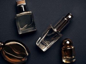 نحوه استفاده از ادکلن: راهنمای مردانه برای استفاده از عطر