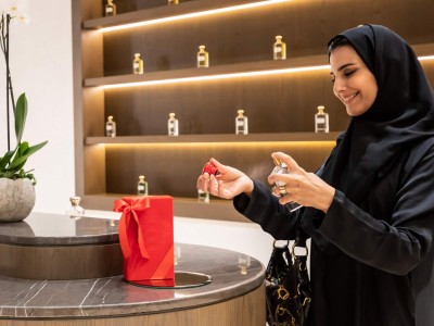 کدام شرکت اماراتی عطر بهتر است؟