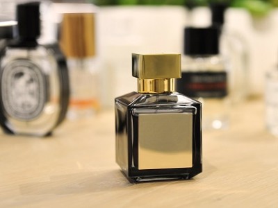 عطر تلخ گرون: جذابیت و لوکسی که همه را مجذوب می‌کند