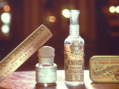 مرکز فروش ادکلن های قدیمی: کاوش در جهانی از عطرهای گذشته