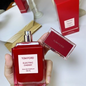 عطر تام فورد الکتریک چری - TOM FORD Electric Cherry