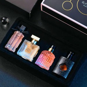 گيفت ست اورجينال عطر زنانه ۴ عددی زونیشا - Piece Women's Perfume Gift Set ZUNYSHA