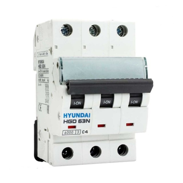 کلید مینیاتوری سهفاز ۴ آمپر