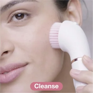 استفاده از برس FaceSpa مجموعه براون SES5875 برای پاک‌سازی صورت