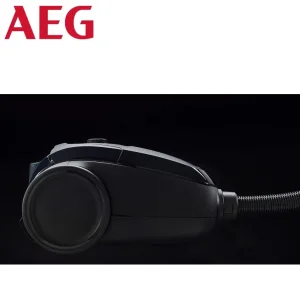 نمای جانبی و چرخ جاروبرقی آاگ VX82-1-2ST