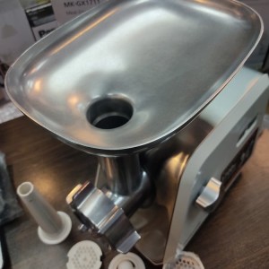 چرخ‌گوشت قدرتمند ۱۷۰۰ وات پاناسونیک مدل MK-GX1711 با تیغه ساخت ژاپن