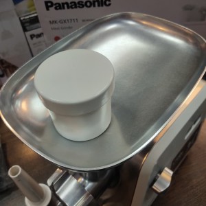 چرخ‌گوشت قدرتمند ۱۷۰۰ وات پاناسونیک مدل MK-GX1711 با تیغه ساخت ژاپن