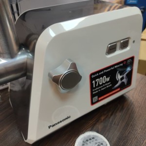 چرخ‌گوشت قدرتمند ۱۷۰۰ وات پاناسونیک مدل MK-GX1711 با تیغه ساخت ژاپن